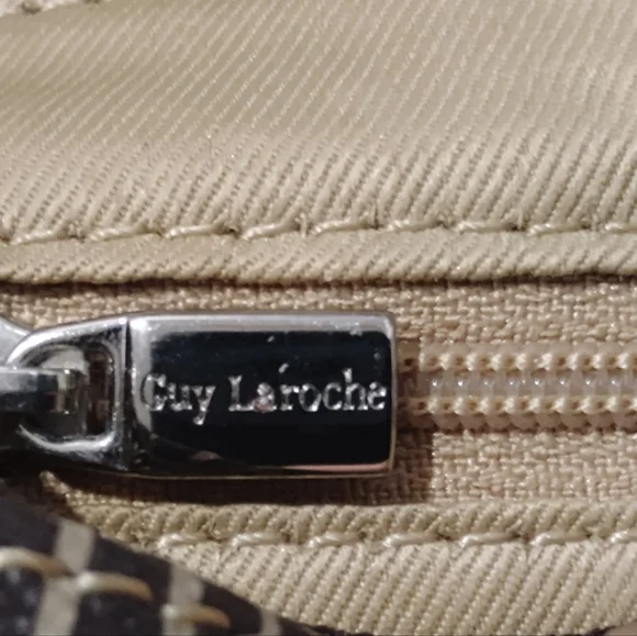 Vintage Guy Laroche Brown/ Tan Leather Logo Crossbody Bag - Picture 9 of 10